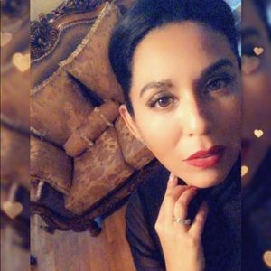 Meet your Posher, Stephanie